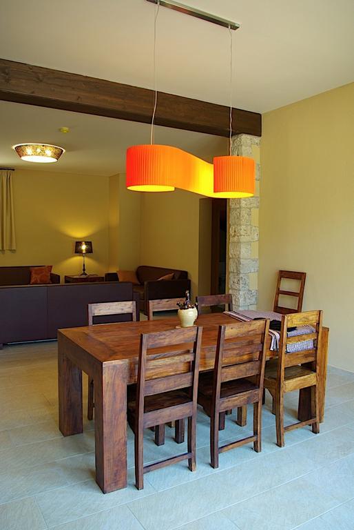 Apartament L'Arcada De Fares Sant Ferriol Zewnętrze zdjęcie