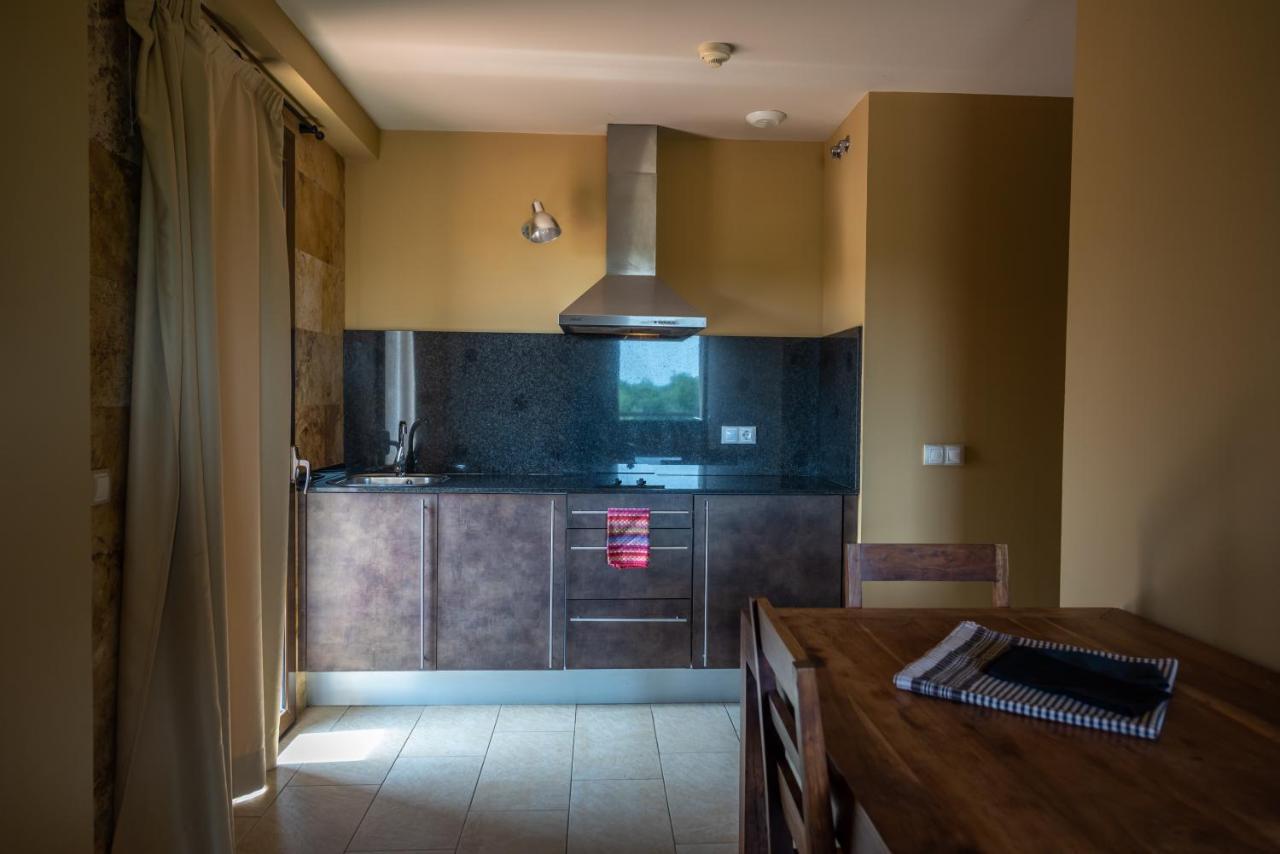 Apartament L'Arcada De Fares Sant Ferriol Zewnętrze zdjęcie