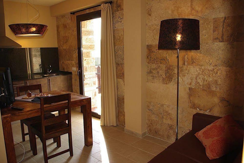 Apartament L'Arcada De Fares Sant Ferriol Zewnętrze zdjęcie