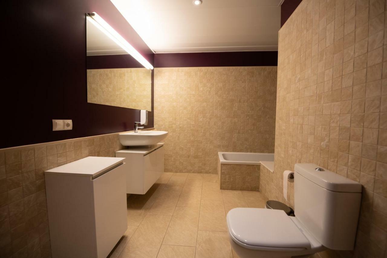 Apartament L'Arcada De Fares Sant Ferriol Zewnętrze zdjęcie